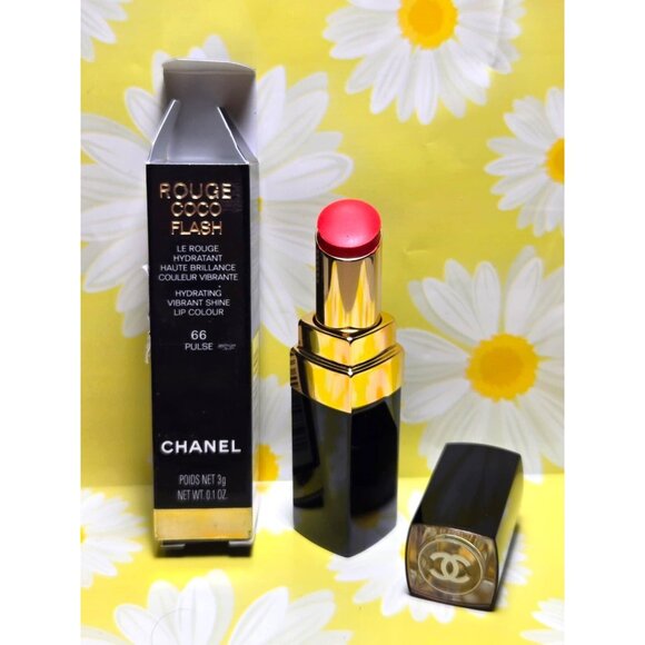 CHANEL ROUGE COCO FLASH HYDRATING VIBRANT SHINE LIP COLOUR 66 PULSE - Picture 1 of 8